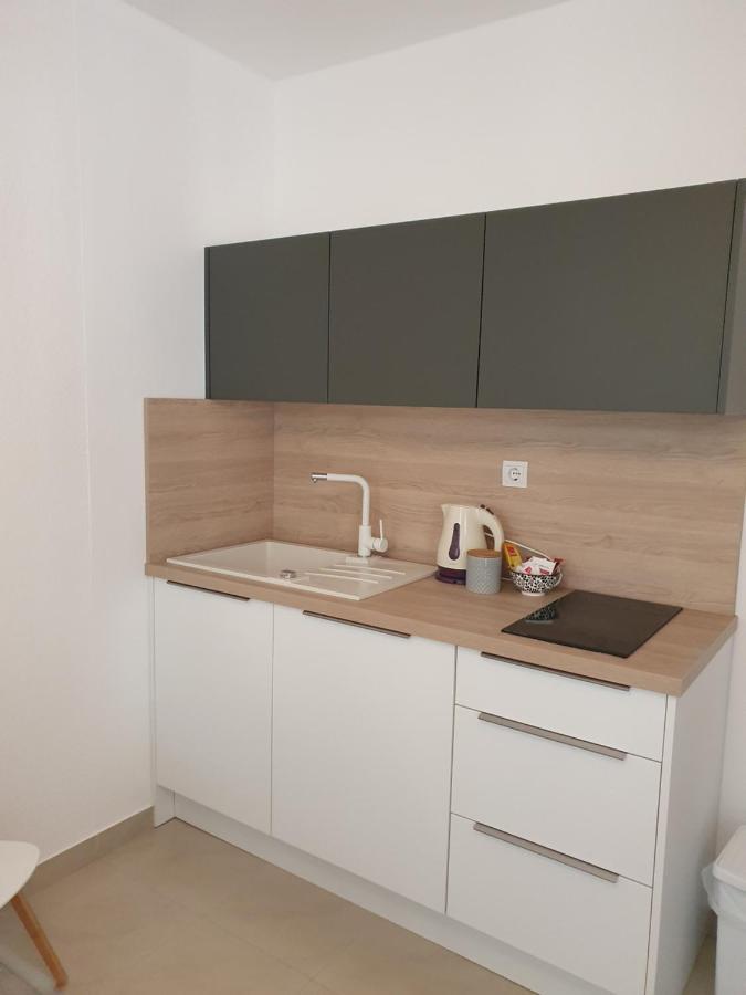Apartmani Eterović Baška Voda Zewnętrze zdjęcie